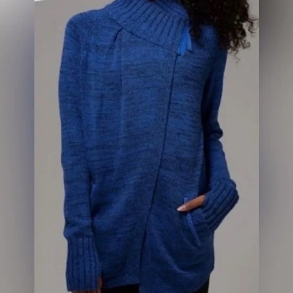 Ivivva by Lululemon wrap star knit cardigan sweater size 12